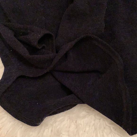 Sweater - Picture 2 of 4